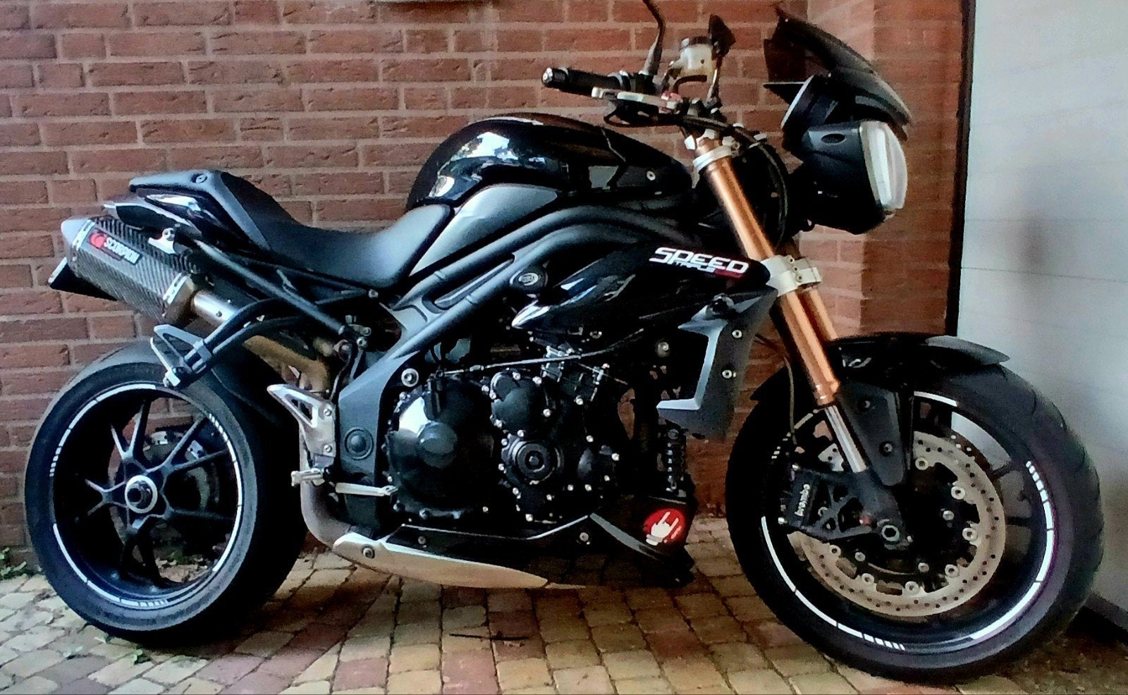 Triumph Speed Triple 1050 met extra's speedtriple, Motorrijbewijs A, Gebruikt, 3 cilinders, Particulier