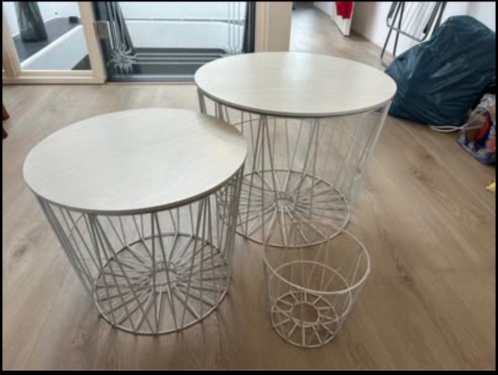 Witte tafels met draadmand, Huis en Inrichting, Ophalen, Minder dan 55 cm, Gebruikt, Rond