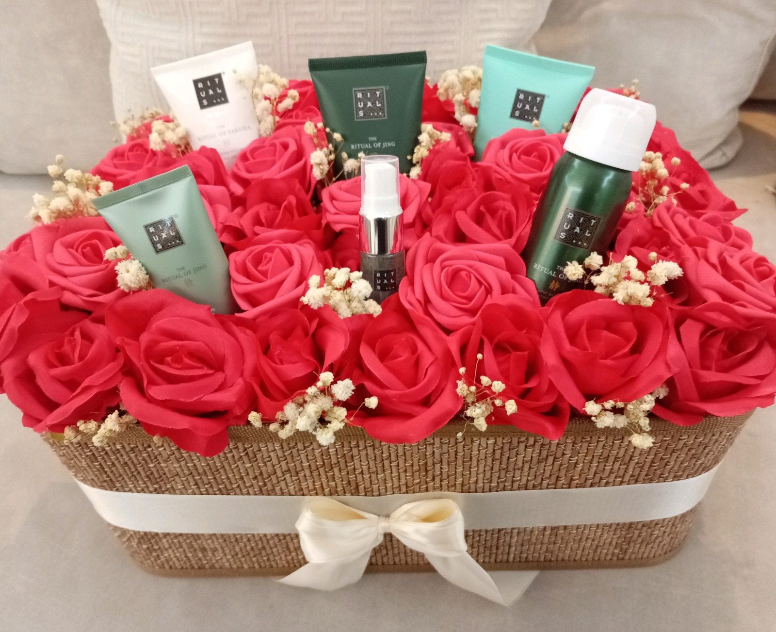 Luxe Rode Rozen & Rituals Cadeaumand, Ophalen of Verzenden, Nieuw, Rood, Accessoires