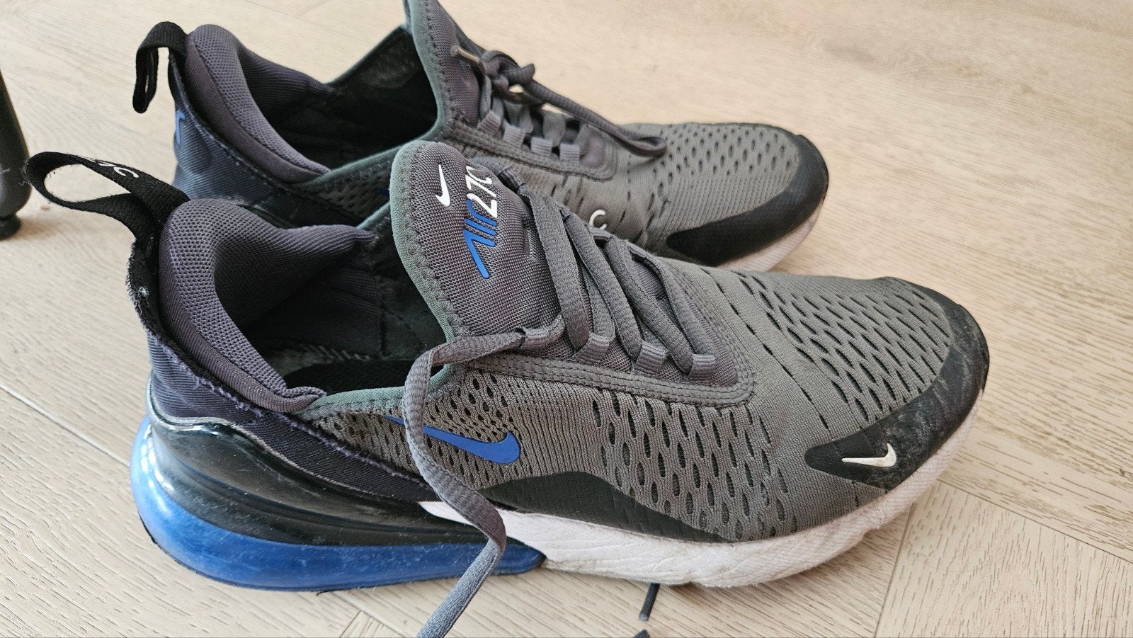 Nike Airmax270 maat 43, Kleding | Heren, Schoenen, Ophalen of Verzenden, Gedragen, Zwart