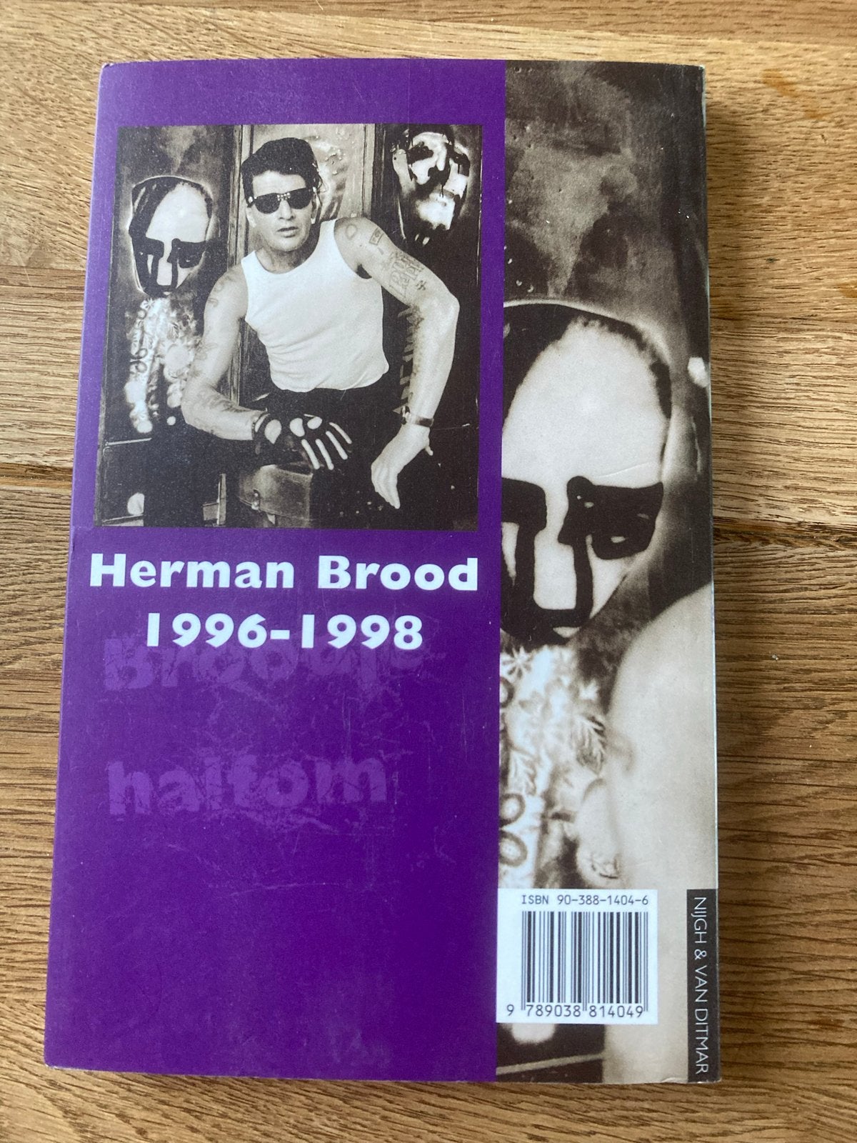 Broodje Halfom - Bart Chabot over Herman Brood, Boeken, Ophalen of Verzenden, Zo goed als nieuw, Kunst en Cultuur