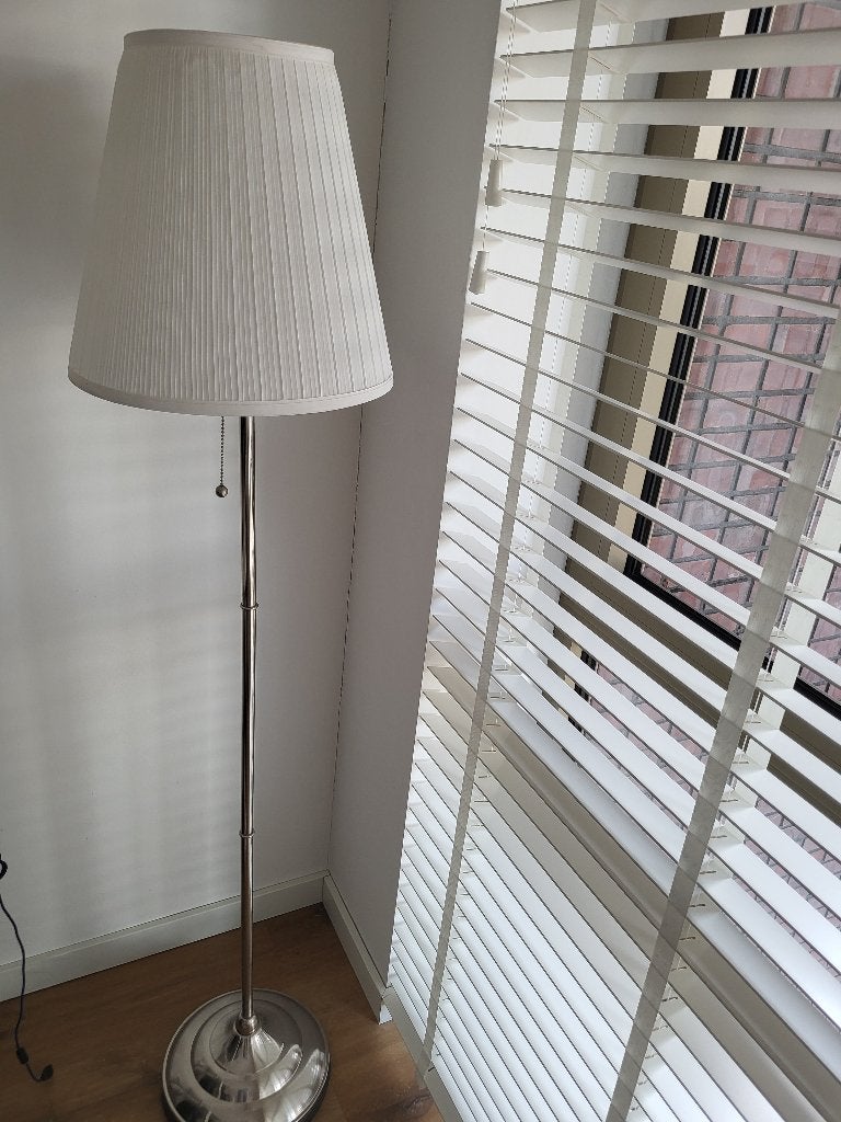 Lamp, Ophalen, Gebruikt, 100 tot 150 cm