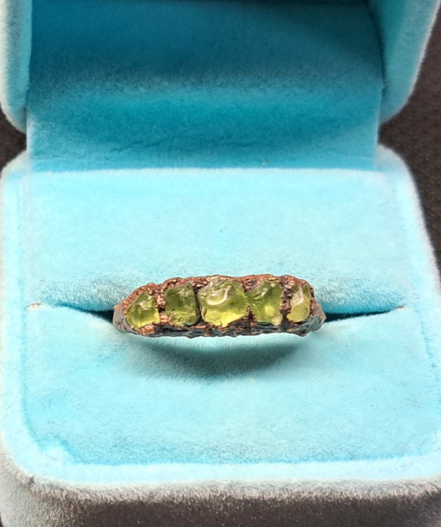 **zomersale**   Opvallende ring van koper en peridoot, Sieraden, Tassen en Uiterlijk, Ringen, Overige materialen, Verzenden, 19 tot 20