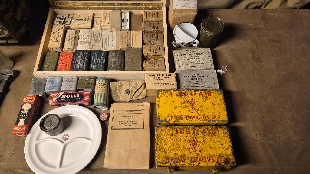 US medical department US MD WW2 Normandy Bastogne, Verzamelen, Militaria | Tweede Wereldoorlog, Verzenden, Amerika