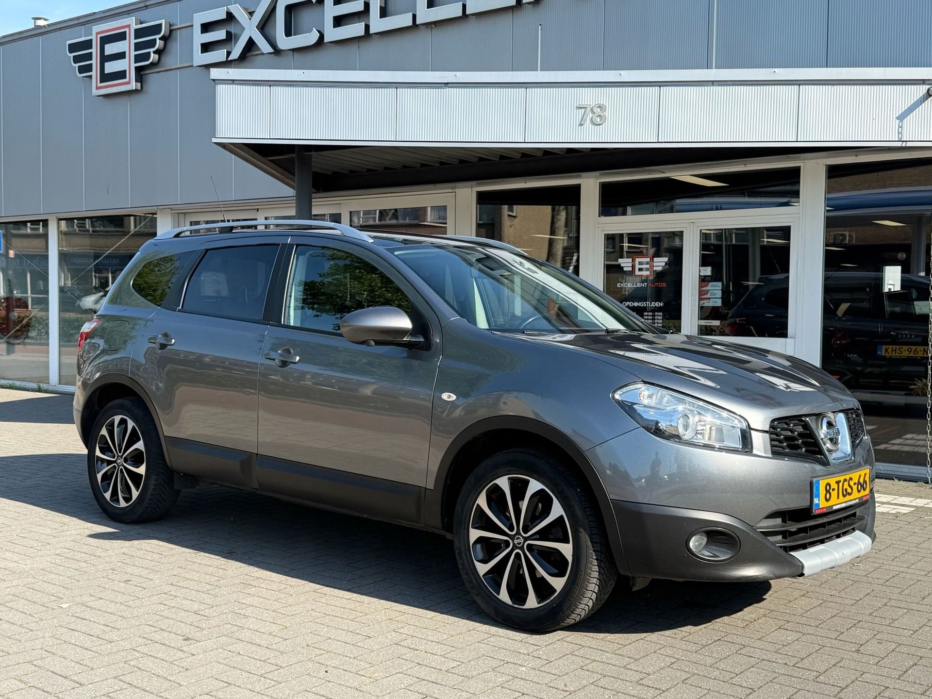 Nissan Qashqai +2 1.6 360 | Panoramadak | 7 P | Navigatie, Auto's, Voorwielaandrijving, Euro 5, Stof, Zwart