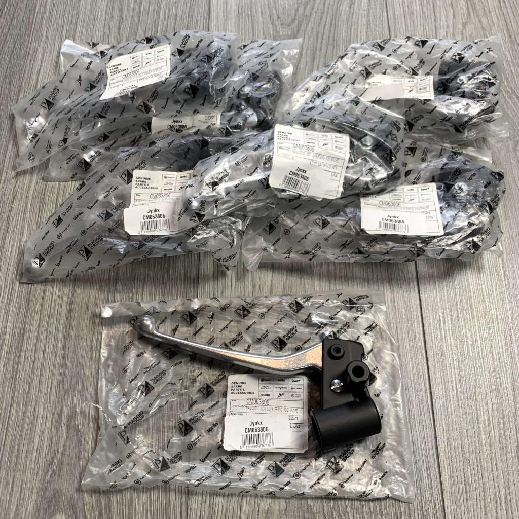 Remhendel + strop links Vespa Sprint Primavera NIEUW, Info@jynkx.com, Nieuw, Ophalen of Verzenden, Piazza 99