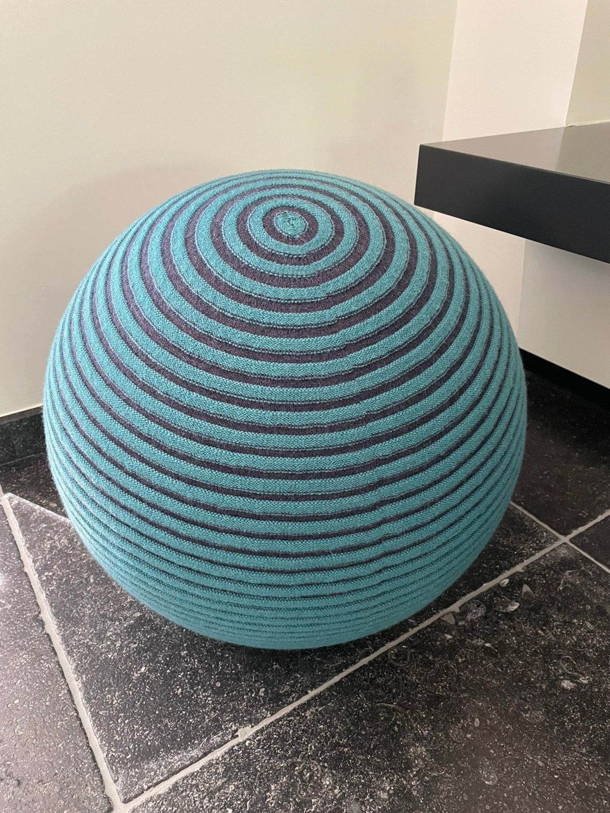 Montis-Hocker Beanie poef, Ophalen, Zo goed als nieuw