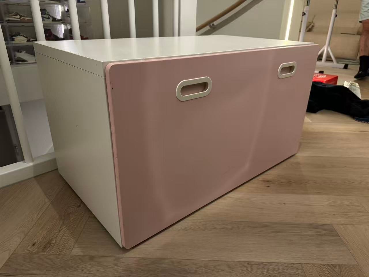 Roze commode/kast met lade