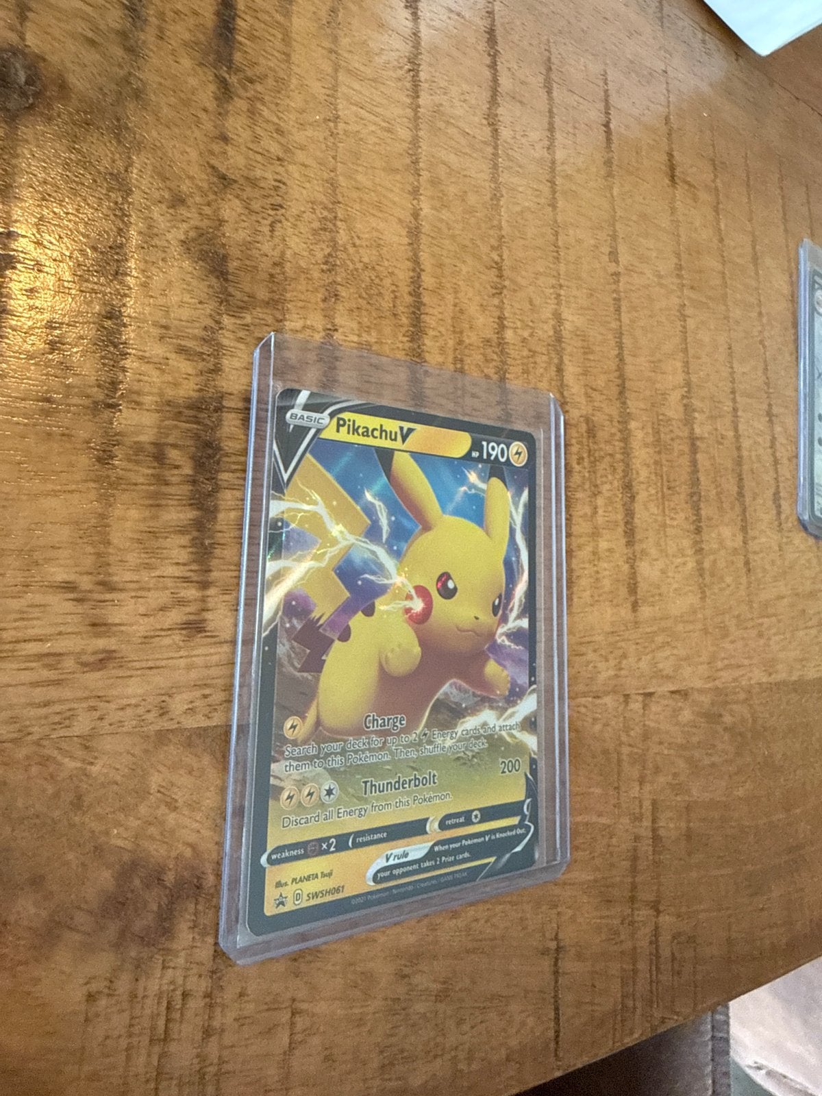 Pikachu V promo kaart, Ophalen of Verzenden, Zo goed als nieuw