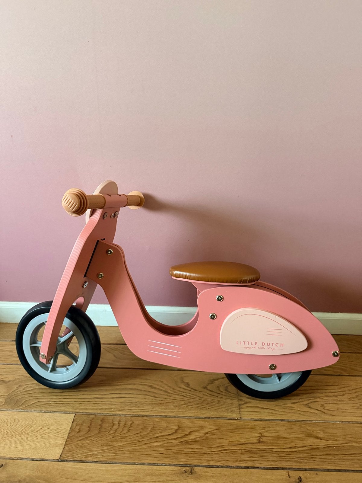 Little Dutch Roze Houten Loopscooter - Balansfiets, Ophalen of Verzenden, Nieuw, Minder dan 16 inch