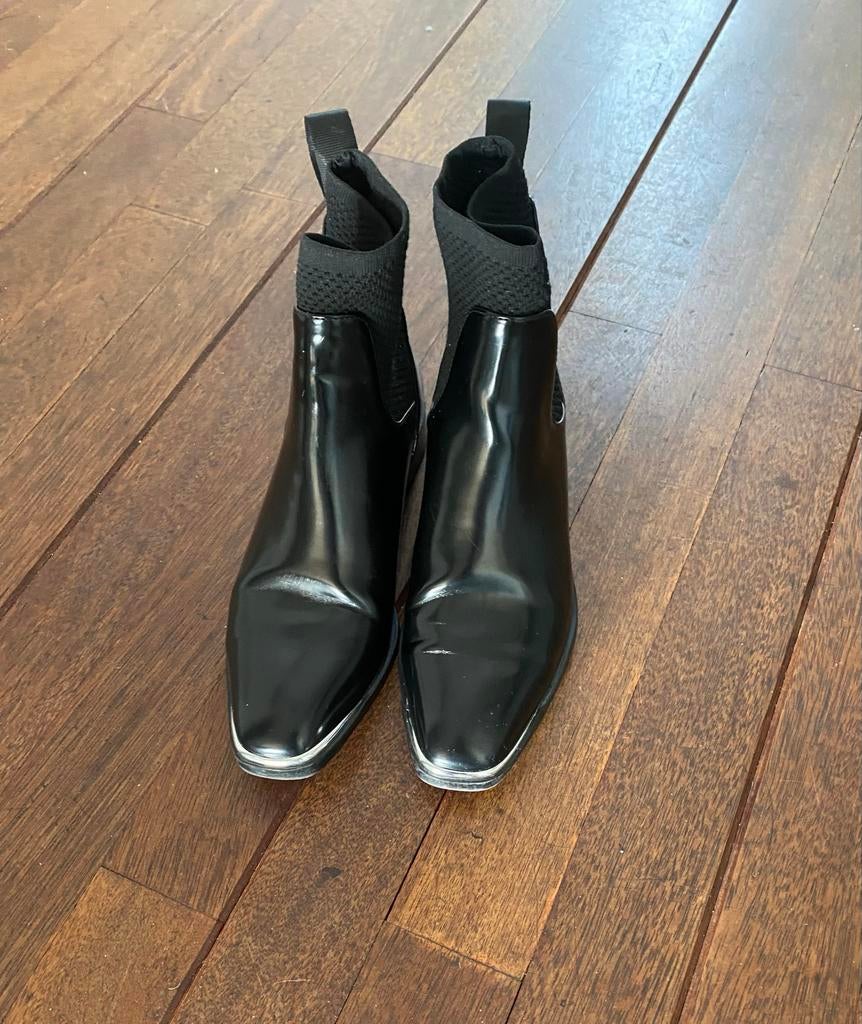 Nieuwe Zara enkellaarsjes maat 37, Ophalen, Zwart, Lage of Enkellaarzen, Nieuw