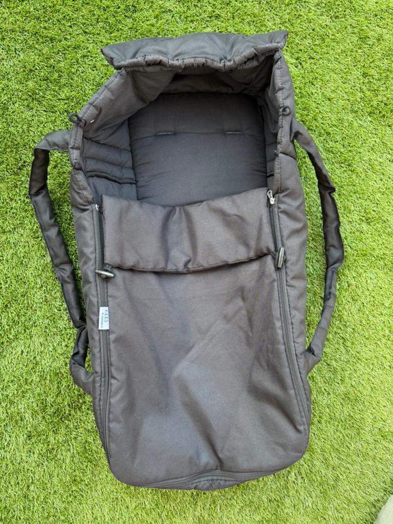 Baby nestje van KEES voor kinderwagen, Kinderen en Baby's, Kinderwagens en Combinaties, Ophalen, Zo goed als nieuw, Overige merken