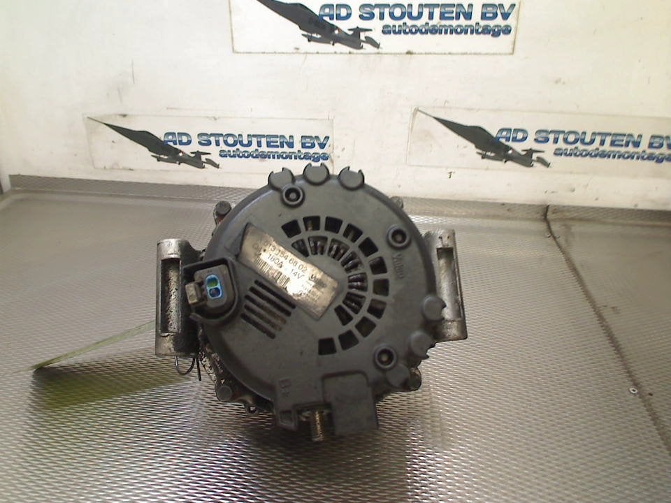 Dynamo Mercedes-Benz Vito (639.6) 2013 a0131546802, Gebruikt, Mercedes-Benz AG, Mercedes-Benz, Mercedesstraße 120, Stuttgart 70372, , Duitsland