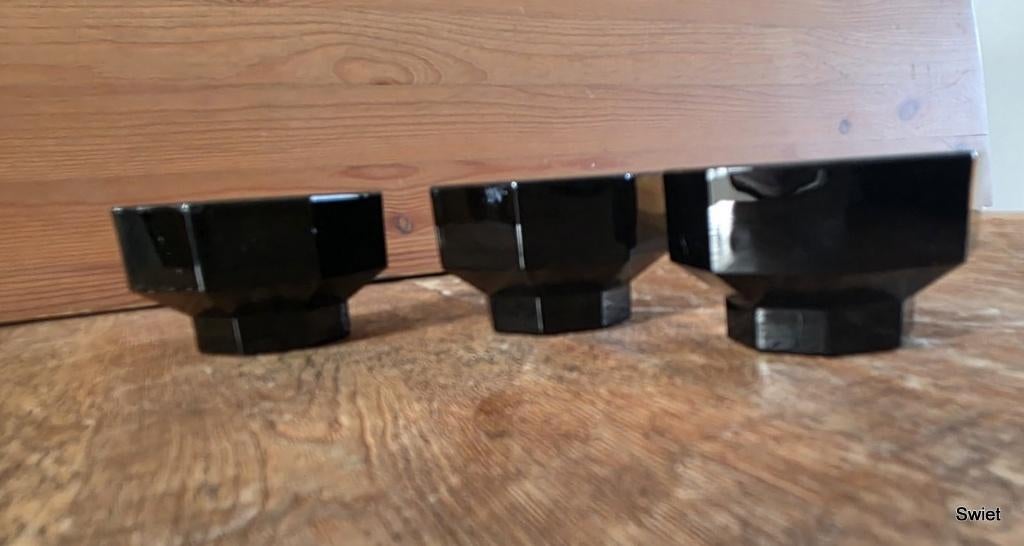 3 stuks zwarte 8hoekige Acropal schaaltjes verhoging 5,5x9x9, Ophalen of Verzenden
