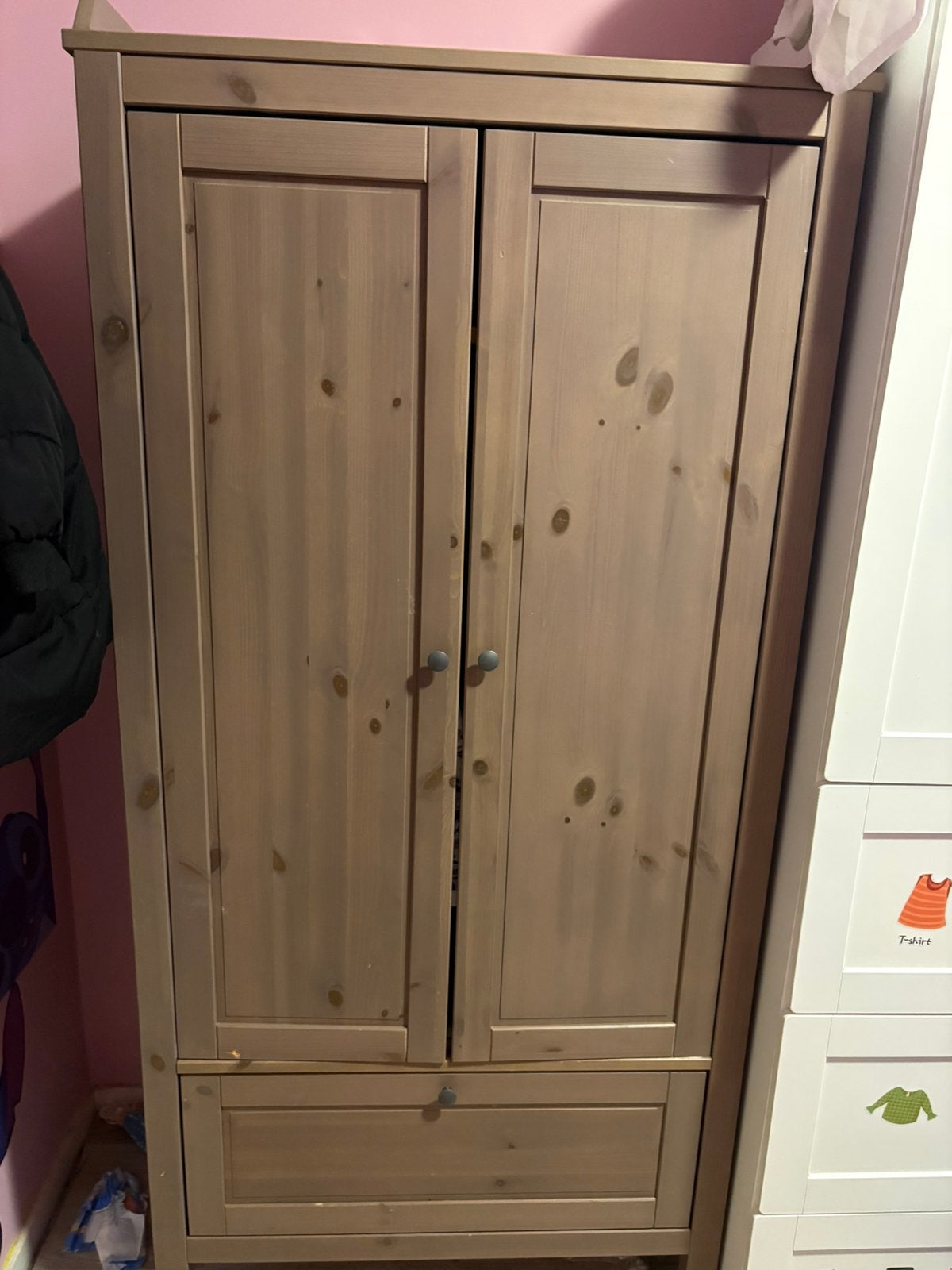 Kledingkast ikea sundvik  en peuterbed( 90x 200 ophalen, Ophalen, Gebruikt, 70 tot 85 cm, 140 tot 160 cm