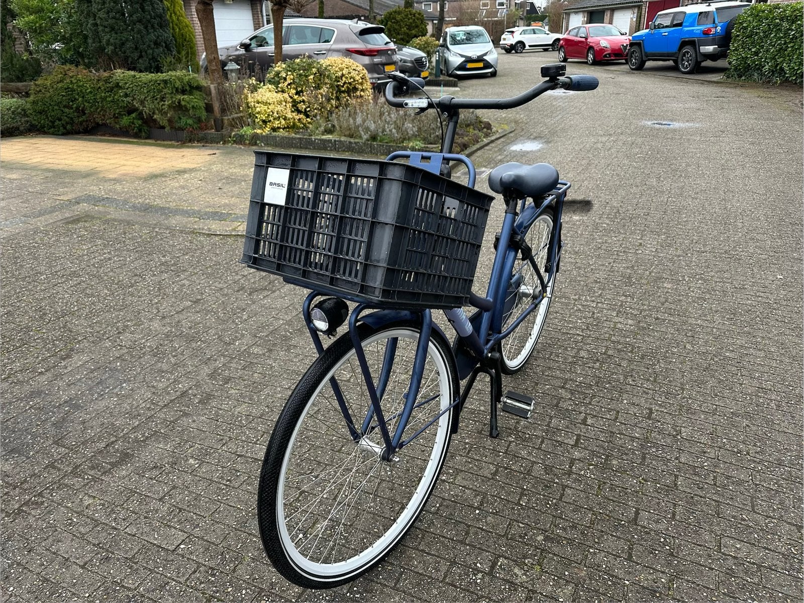 Super mooie donkerblauwe Cortina u4, Terugtraprem, Versnellingen, Zo goed als nieuw, 0 zitjes