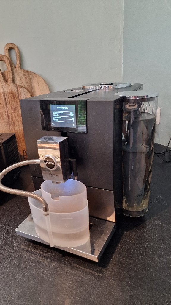 Jura ena 8, Witgoed en Apparatuur, Ophalen, Afneembaar waterreservoir, Gebruikt, Koffiemachine