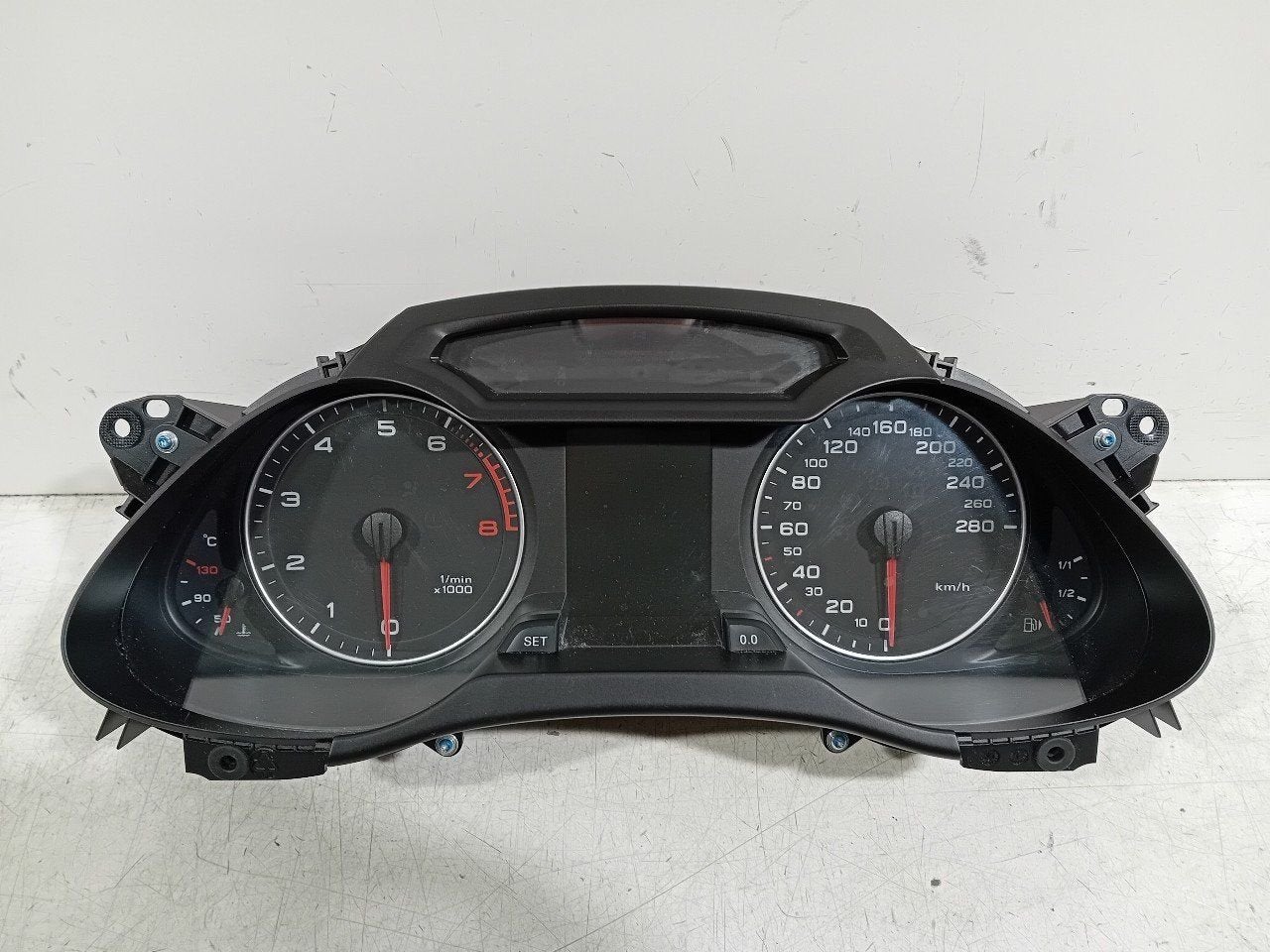 Cockpit Audi A4, Auto-onderdelen, Dashboard en Schakelaars, Onderdelen@venauto.nl, Van der Ven Autorecycling B.V., Gebruikt, Ettenseweg 76, 4706 PB Roosendaal, The Netherlands