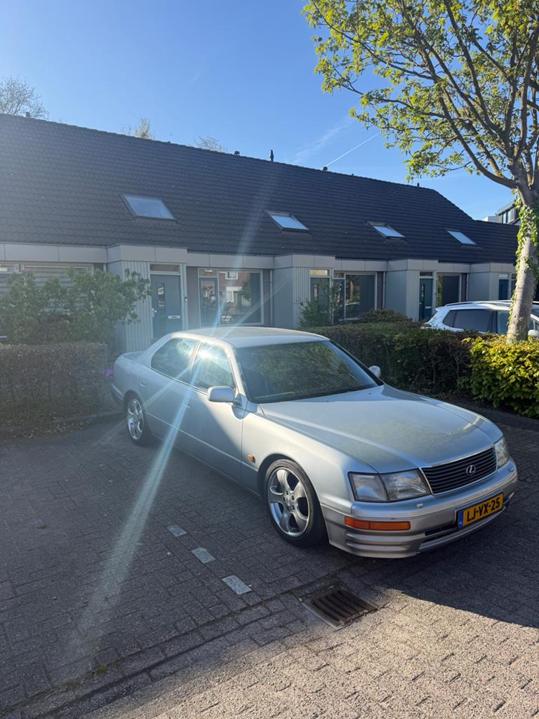 Lexus LS400 4.0 1995 (nieuwe apk), Automaat, Achterwielaandrijving, 2000 kg, Sedan