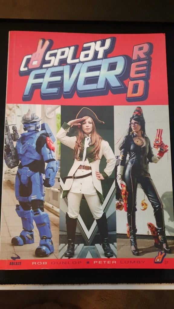 Cosplay Fever Red boek, Eén comic, Ophalen of Verzenden, Zo goed als nieuw, Amerika