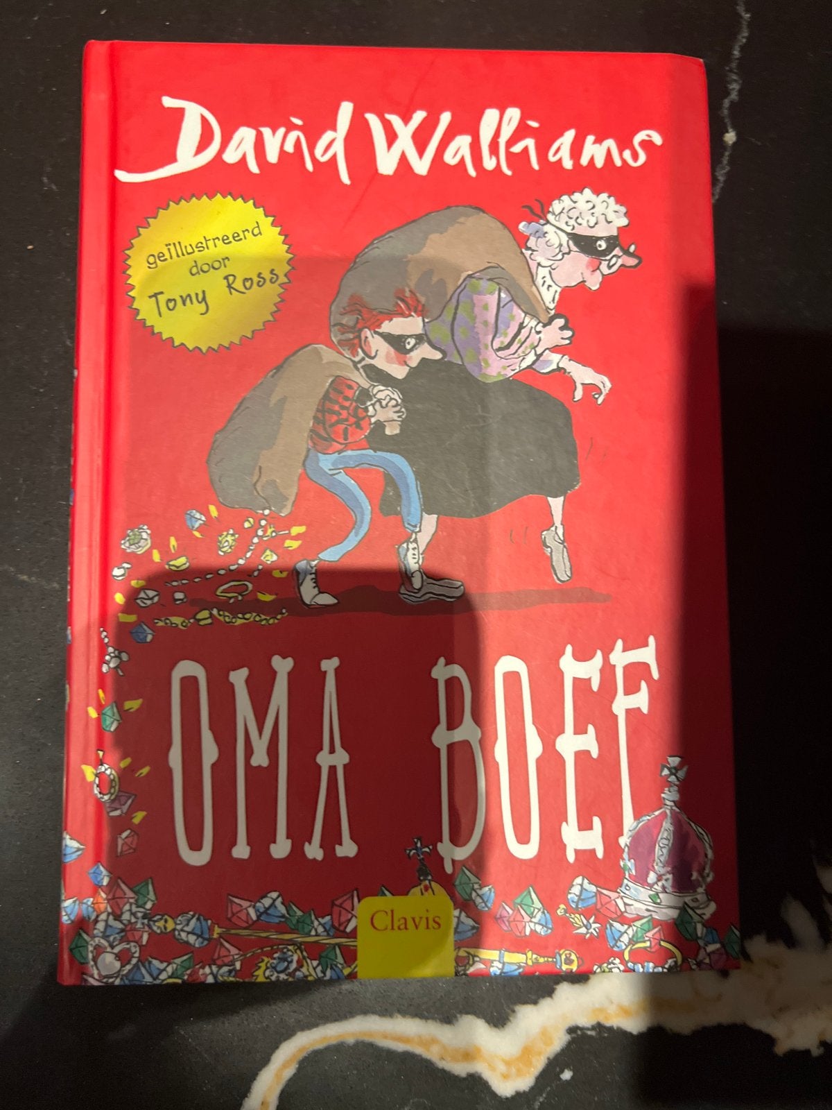 Oma Boef - David Walliams (Hardcover), Ophalen, Zo goed als nieuw, Fictie algemeen