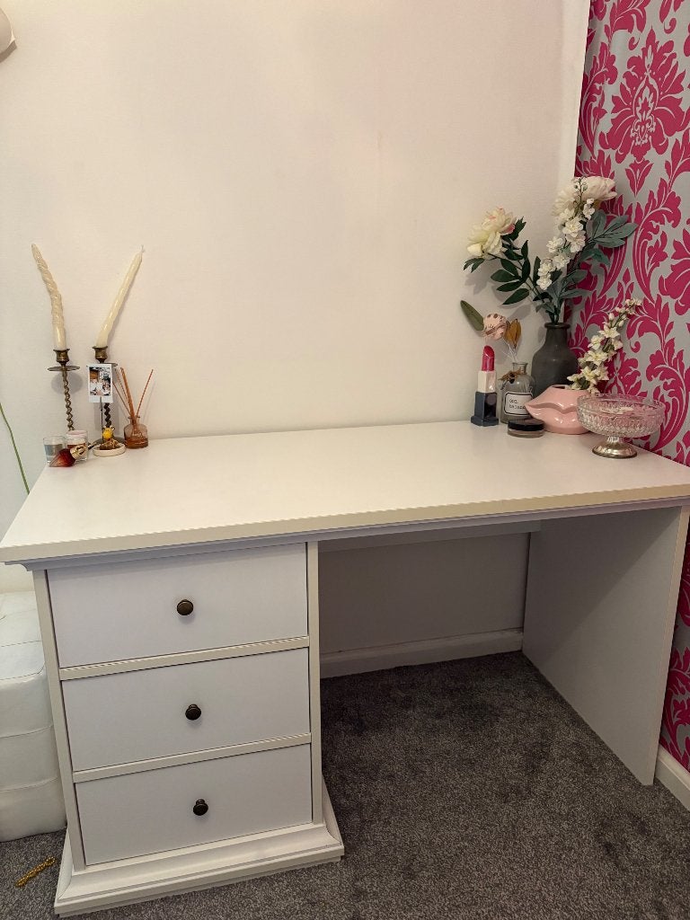 crème-wit bureau met 3 lades, Ophalen, Gebruikt, Scheidingswand, Hout