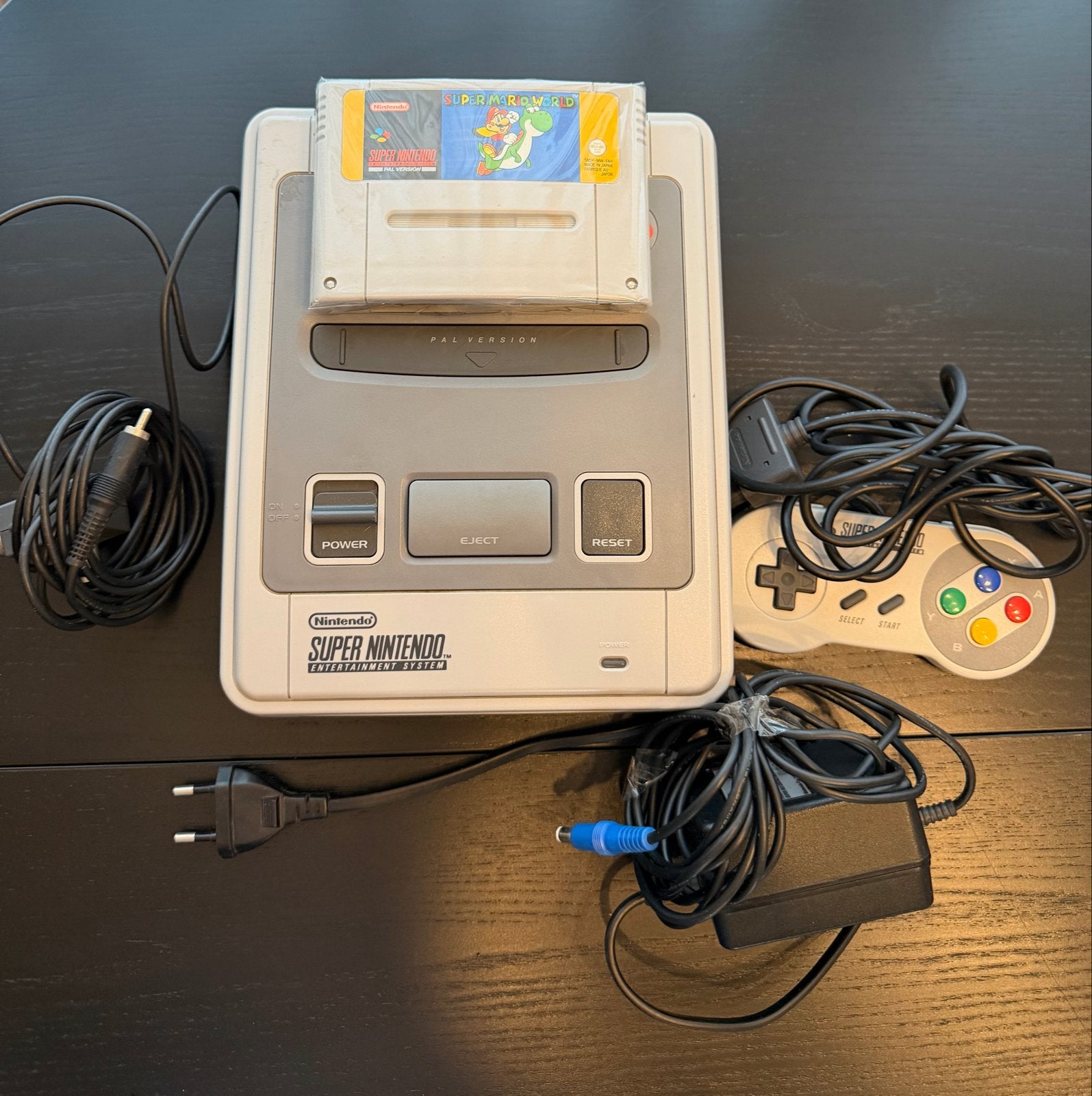 Super Nintendo SNES Console + Controller & Super Mario World, Spelcomputers en Games, Spelcomputers | Nintendo Super NES, Ophalen of Verzenden