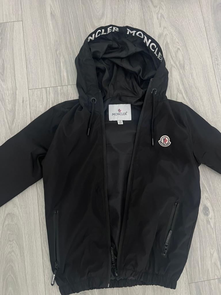Moncler zomerjas 128 / 7/8 jaar, Kinderen en Baby's, Kinderkleding | Maat 128, Ophalen of Verzenden, Zo goed als nieuw, Jongen