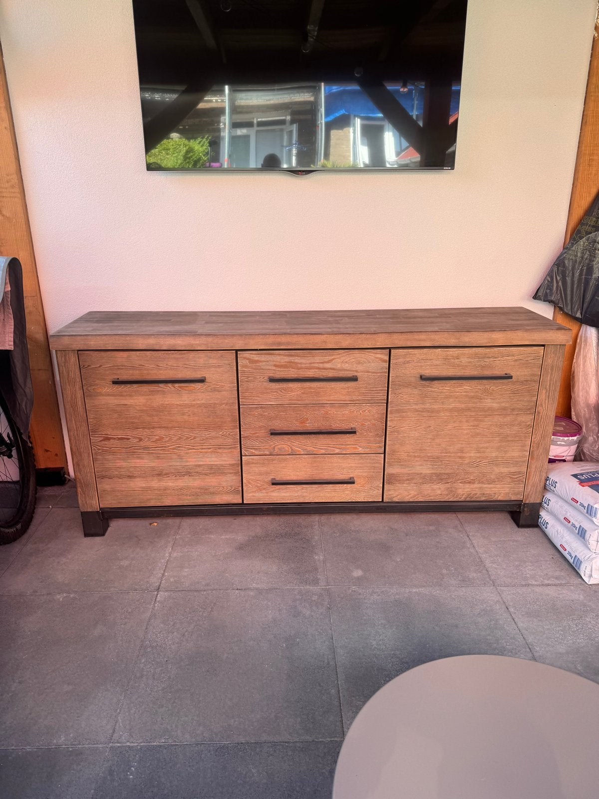 Dressoir met lades en deuren, boomstamtafel en salontafel, Ophalen, 150 tot 200 cm, Eikenhout, Zo goed als nieuw