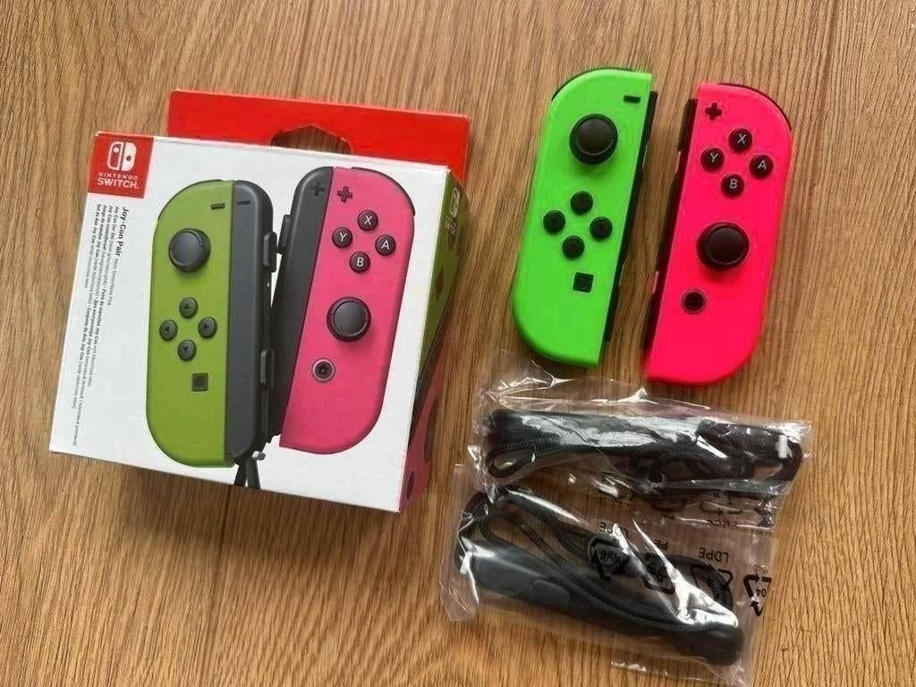Joy-Con Controllers Nintendo Switch In Doos NIEUWSTAAT!!!, Overige genres, 1 speler, Ophalen of Verzenden, Zo goed als nieuw