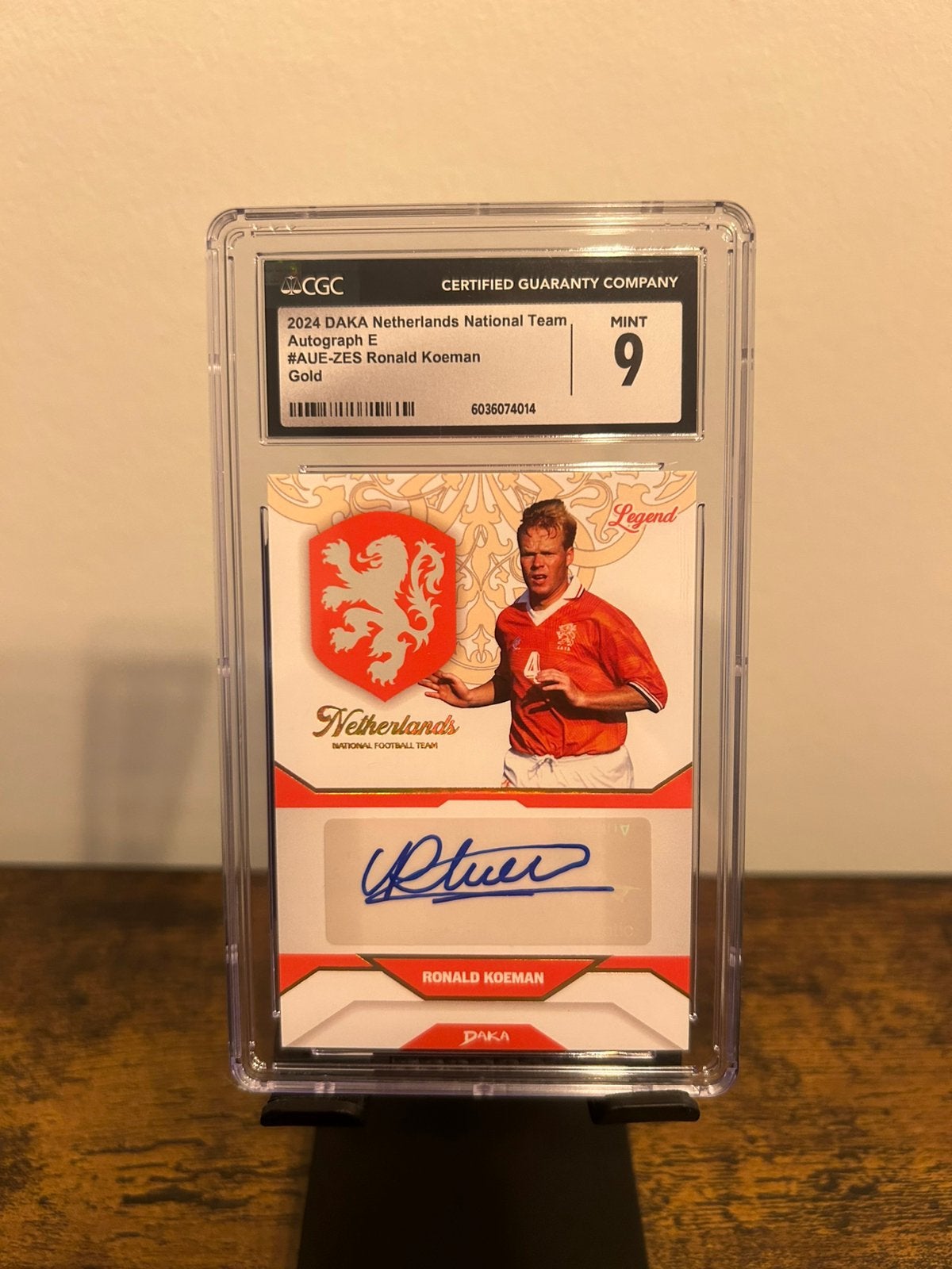 Ronald Koeman 2024 DAKA Legend Autograph E 03/05 CGC 9 Rare!, Verzenden, Nieuw