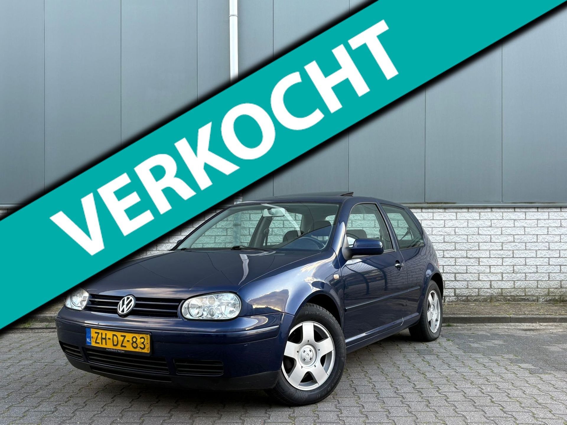 Volkswagen Golf 1.6 Highline-Automaat-Schuifdak-NWE APK, Gebruikt, Zwart, 4 cilinders, Blauw