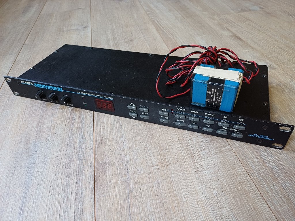 Alesis Midiverb 3, Muziek en Instrumenten, Effecten, Gebruikt, Chorus, Delay of Echo, Reverb, Equalizer, Multi-effect, Ophalen of Verzenden