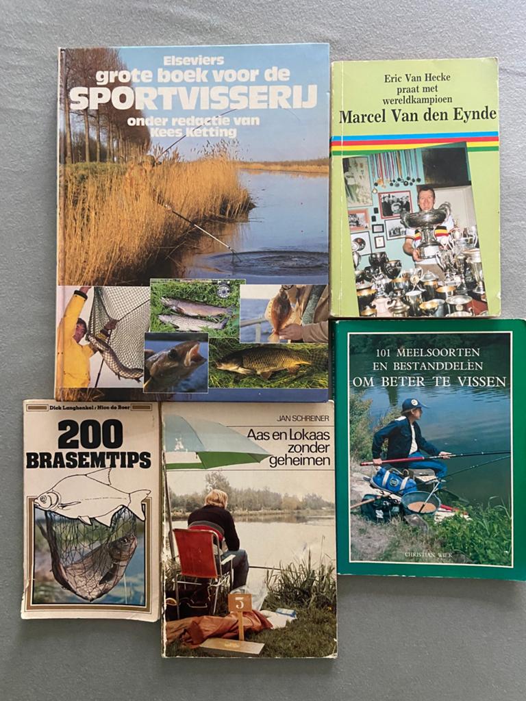 5x Boek Voor de sportvisser en recreatie visser, Watersport en Boten, Hengelsport | Witvissen, Ophalen of Verzenden, Zo goed als nieuw