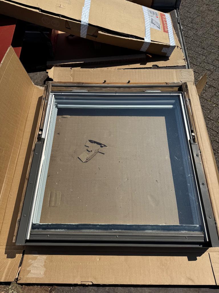 Velux Dakraam SK06, Ophalen, Gebruikt, Zwart, Overige typen