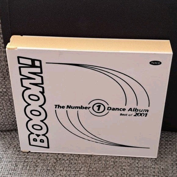 2 cd box ,,the number 1 dance album best of 2001, Boxset, Ophalen of Verzenden, Zo goed als nieuw, Inclusief boekje