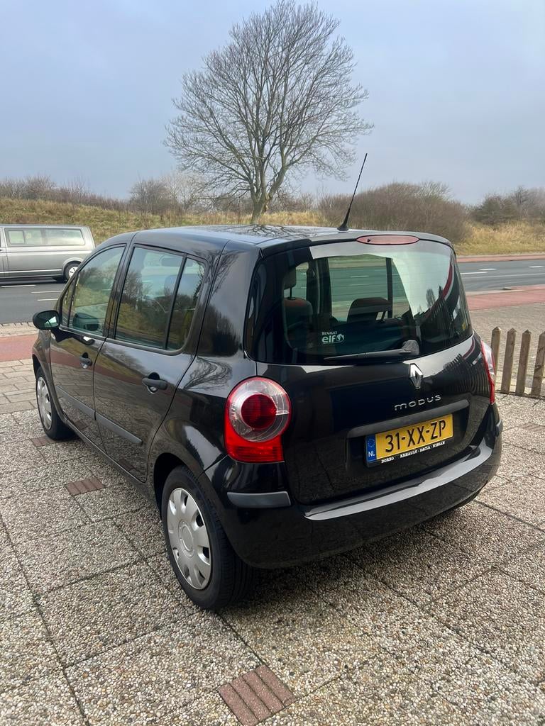 Renault Modus 1.6 16V AUT 2007 Zwart, Auto's, Renault, Stof, Zwart, 4 cilinders, Zwart