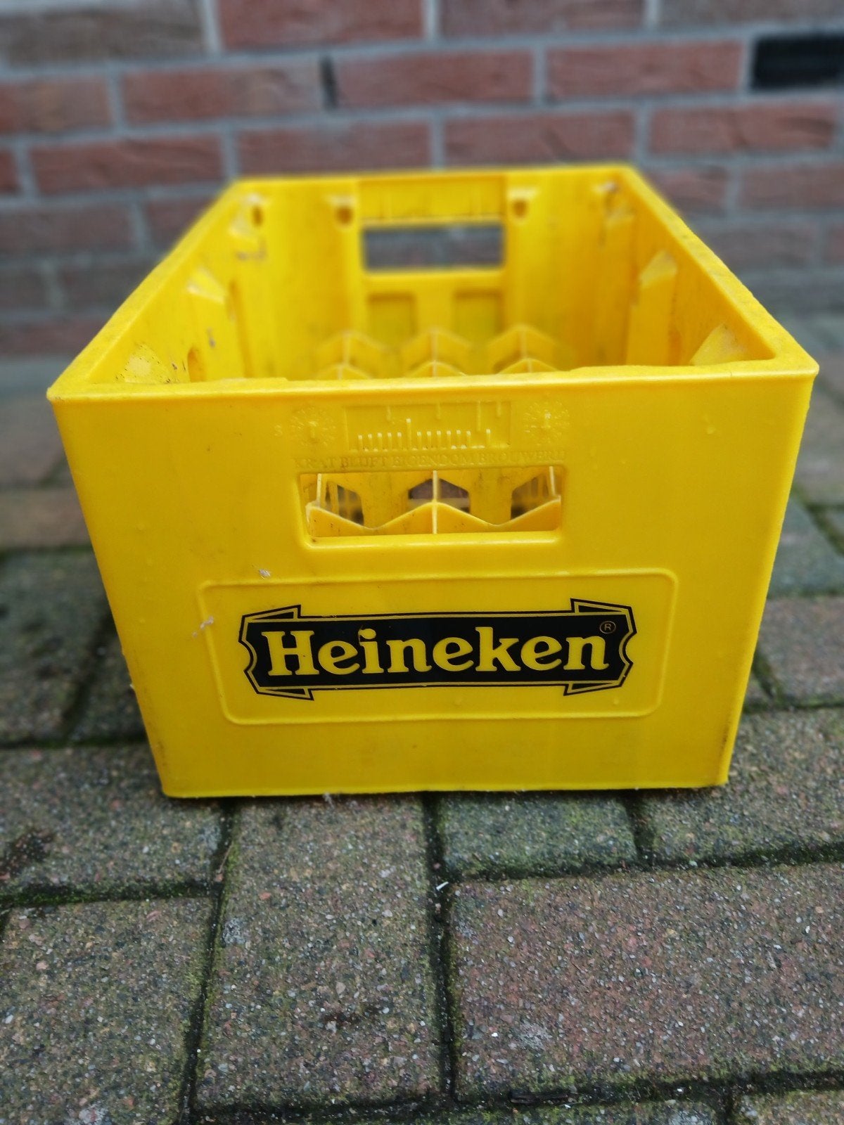 Heineken bierkrat - Geel, Verzamelen, Ophalen of Verzenden, Gebruikt, Overige typen, Heineken