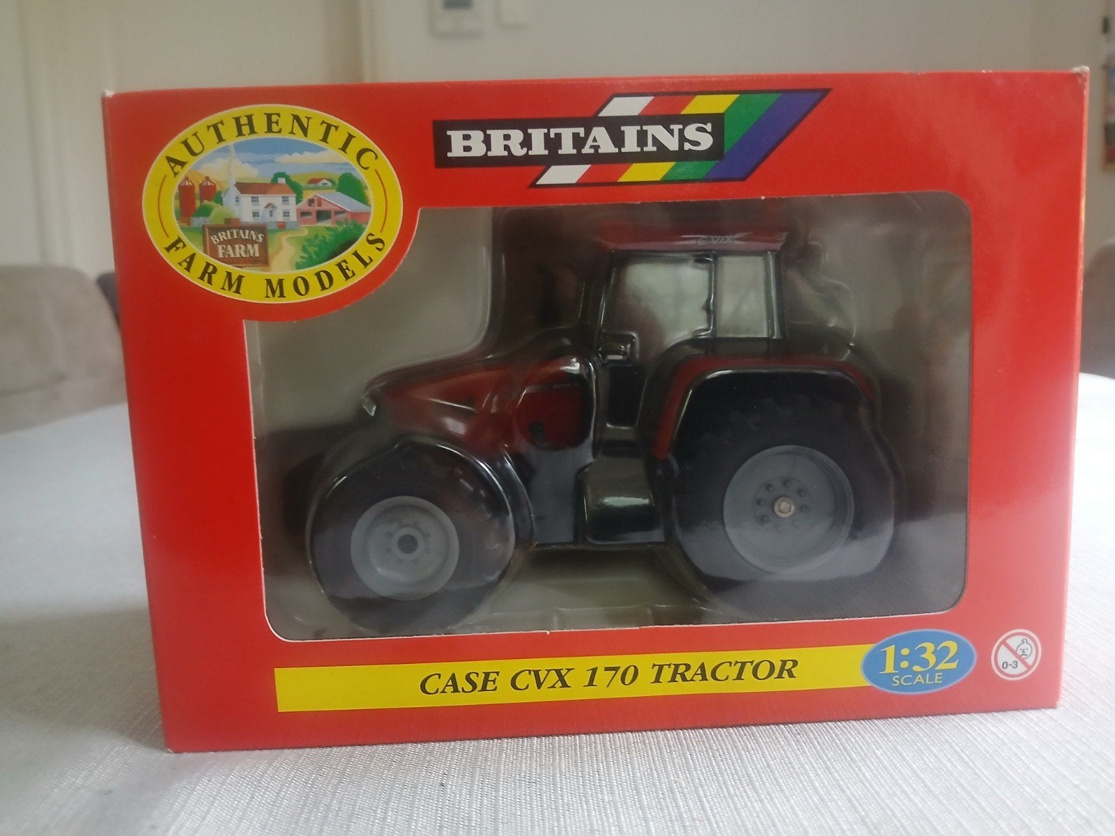 Britains Case IH international CVX 170 modeltractor 1:32, Ophalen of Verzenden, Nieuw, Tractor of Landbouw, Britains