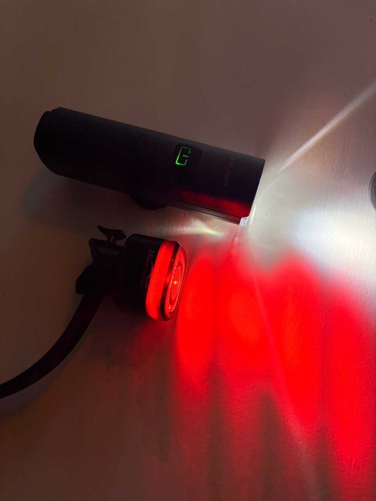 Olight fietsverlichting fietslamp set verlichting, Ophalen of Verzenden, Oplaadbaar, Zo goed als nieuw