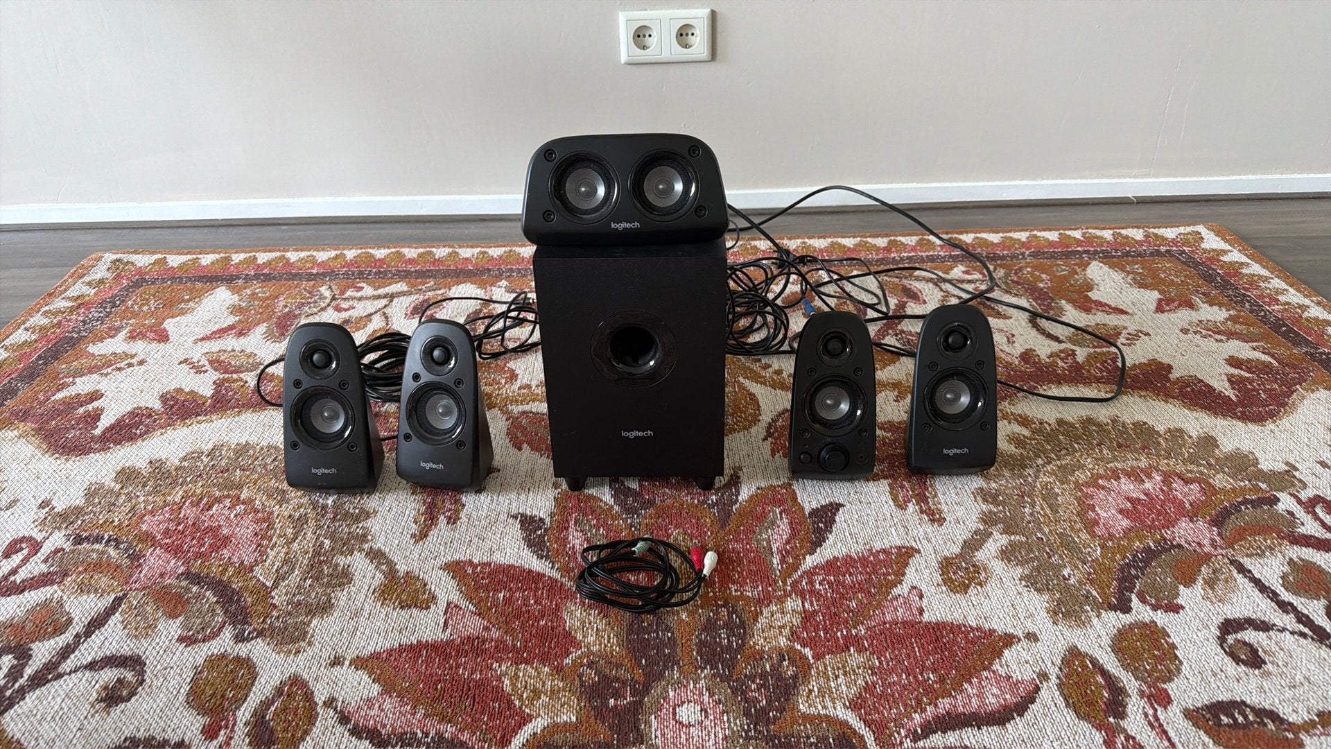 Logitech Z506 5.1 Surround Sound Speakerset, Gebruikt, Losse componenten, Speakers, Ophalen