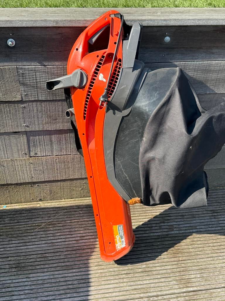 Flymo GardenVac 2500w bladblazer/zuiger, Ophalen, Gebruikt, Elektrisch