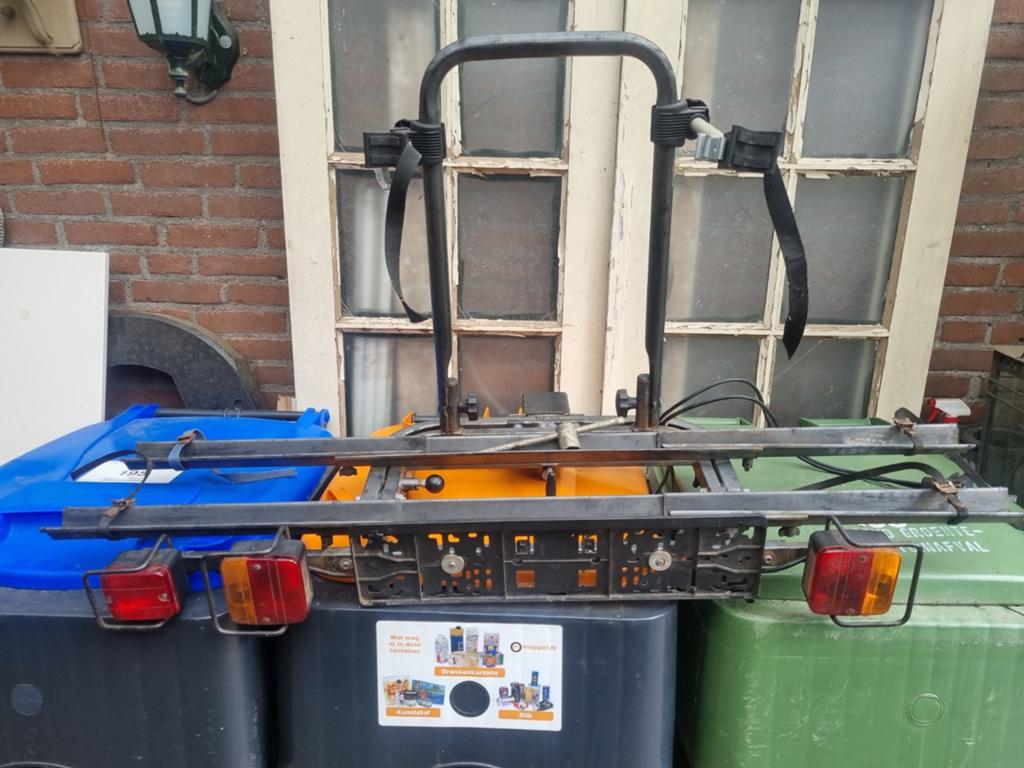 Fietsdrager voor twee fietsen, Ophalen, 2 fietsen, Gebruikt, Trekhaakdrager