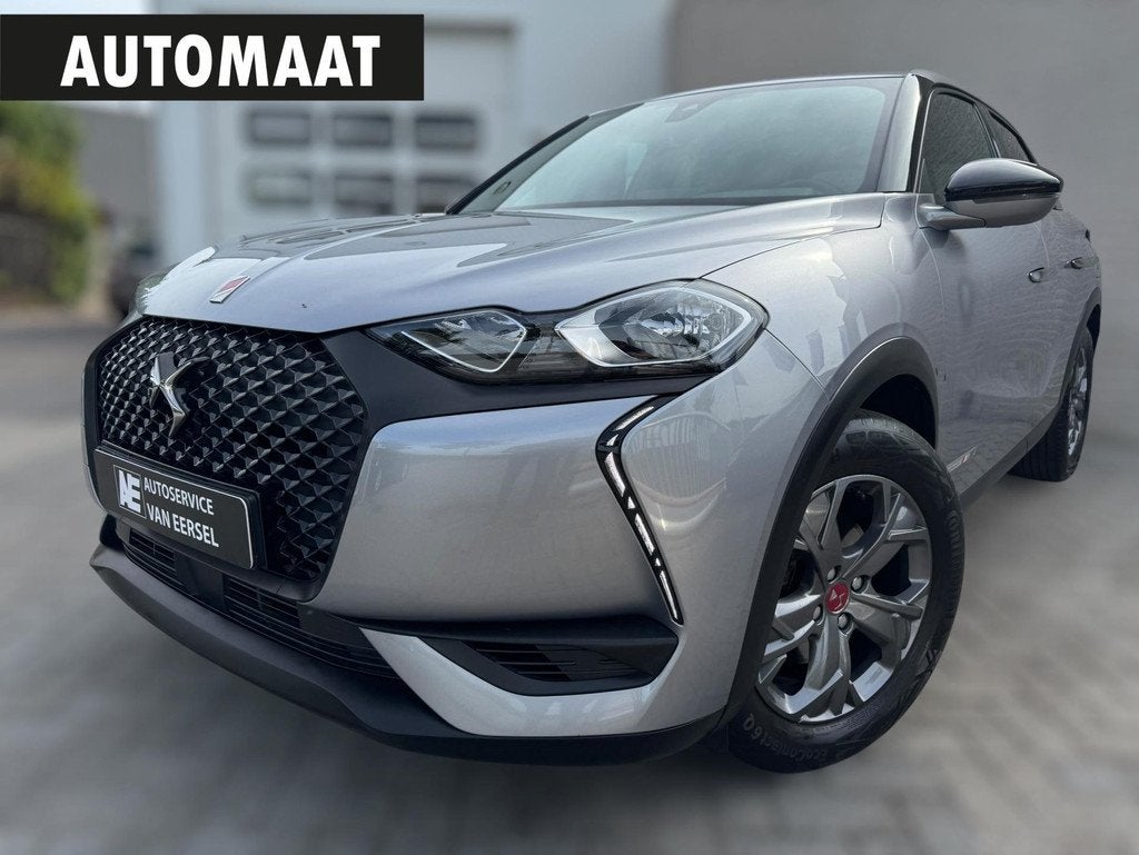 DS 3 Crossback 1.2 PureTech Business AUTOMAAT / PDC / CARPLA, Auto's, DS, Gebruikt, Euro 6, 1180 kg, Grijs