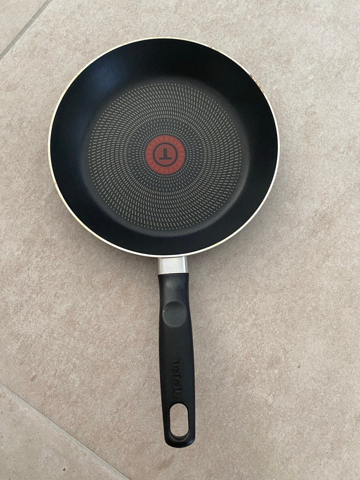 Tefal Koekenpan - Gebruikt maar in goede staat, Koekenpan, Antiaanbaklaag, Aluminium, Ophalen of Verzenden