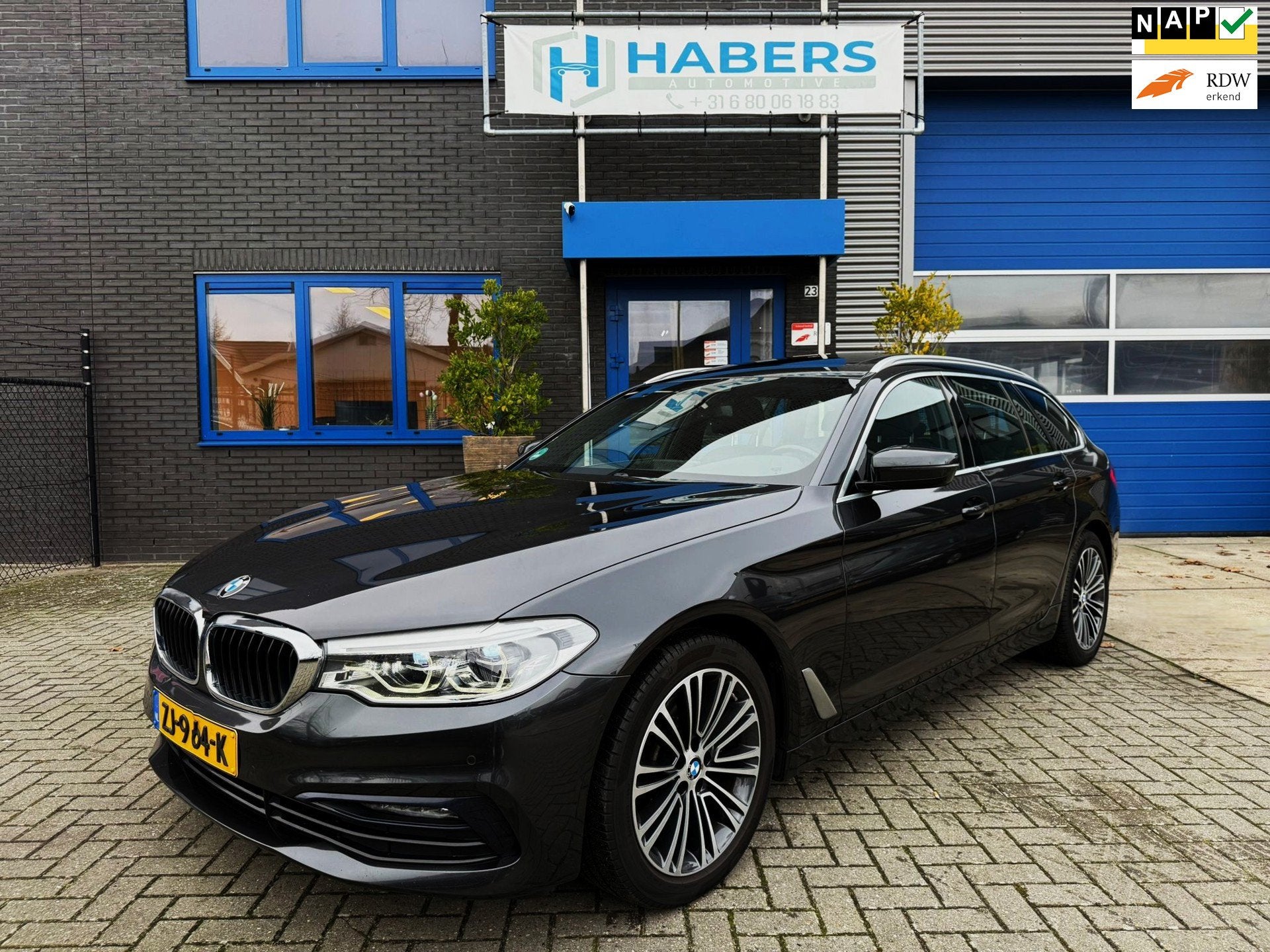 BMW 5-serie Touring 520i High Executive Edition 184PK|Virtua, Automaat, 1998 cc, Achterwielaandrijving, 2000 kg