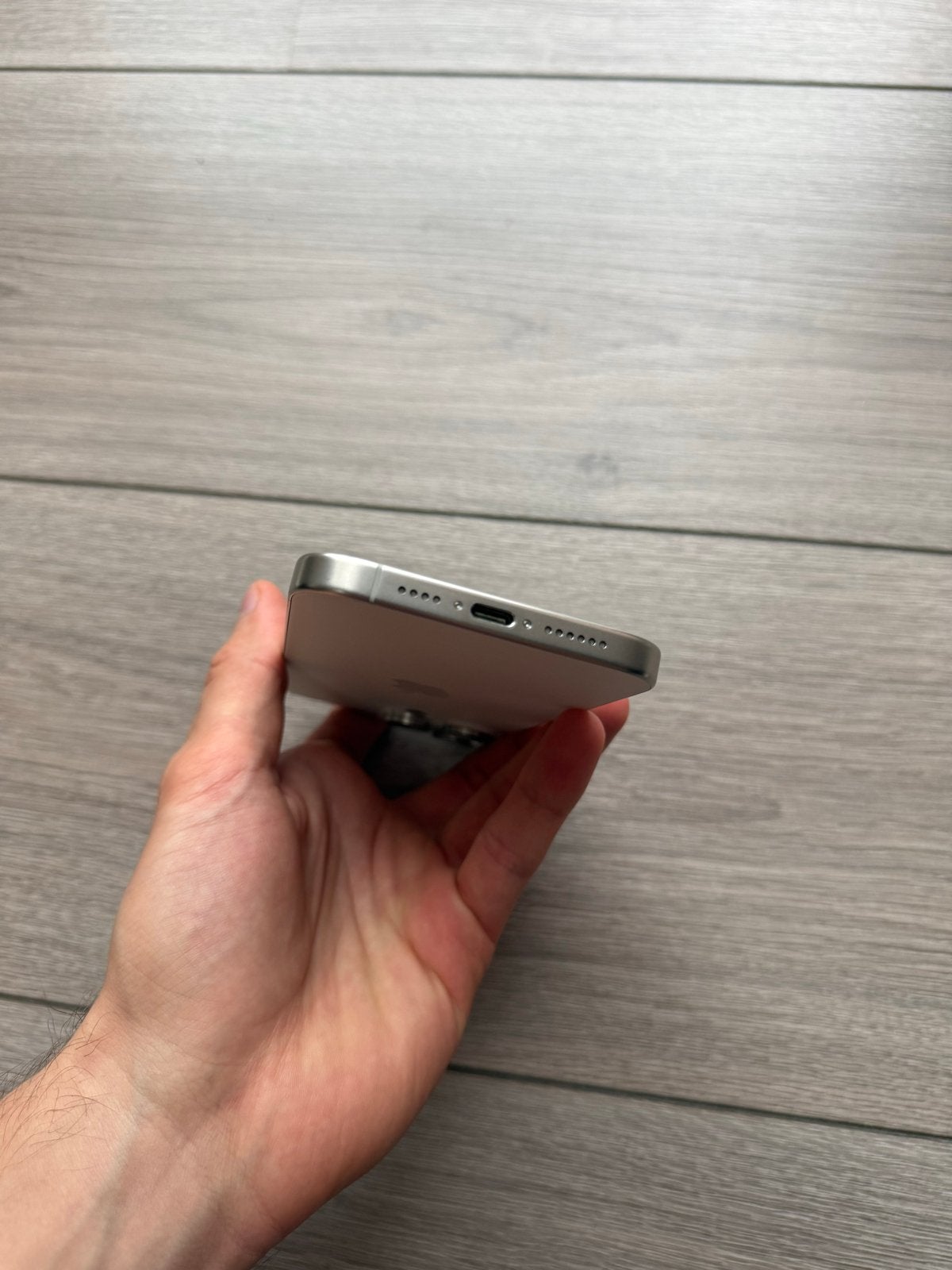 Foto 5 van iPhone 15 Pro Max 256 GB - Zeer goede staat + hoesjes