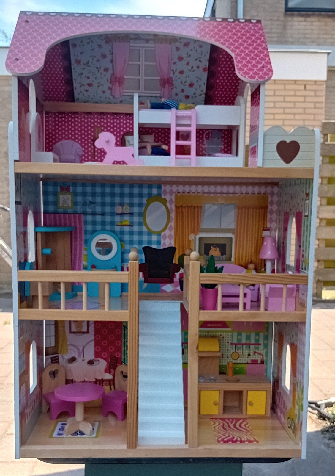 Groot houten poppenhuis met accessoires, Ophalen, Gebruikt, Poppenhuis