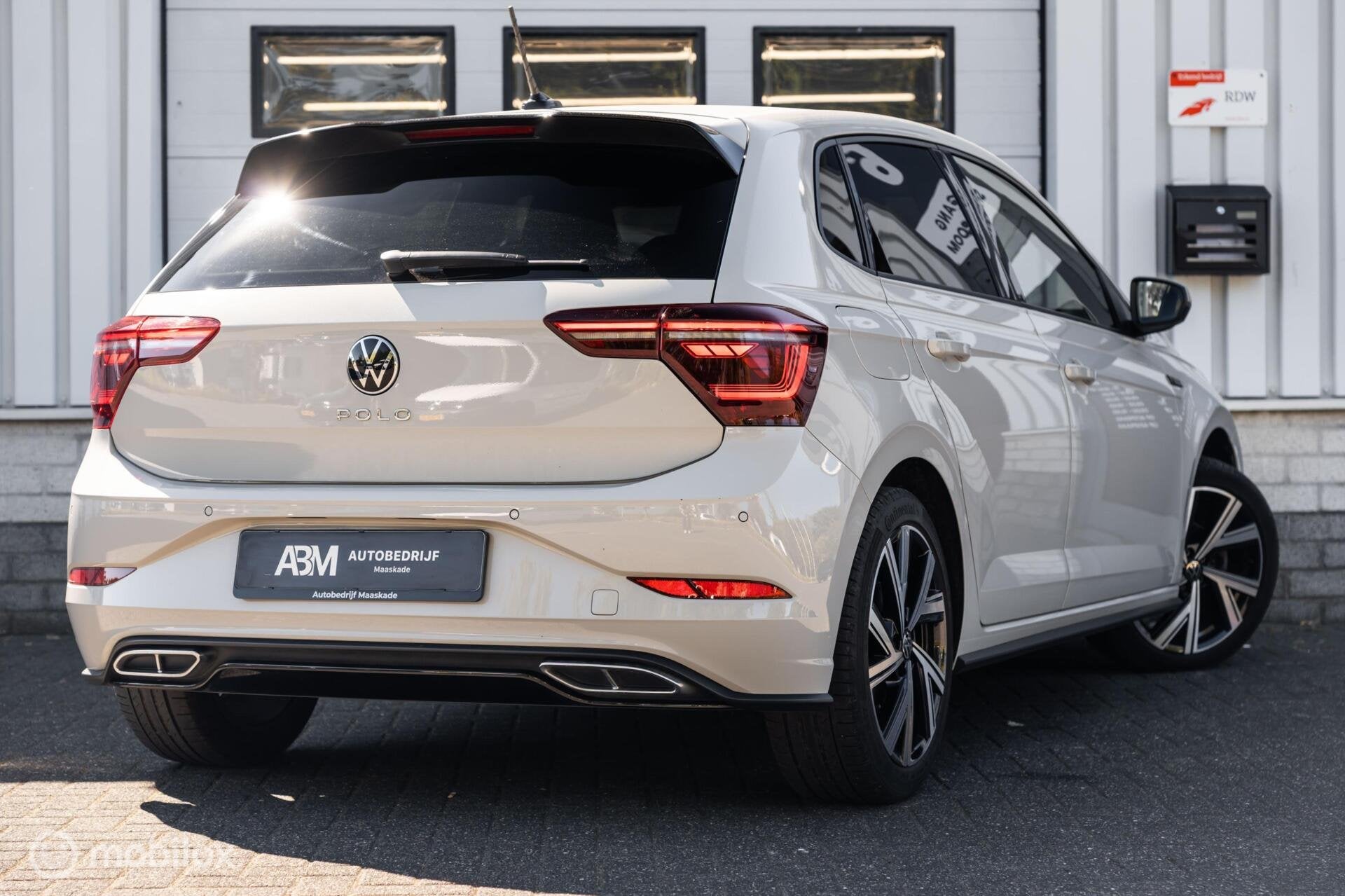 Volkswagen Polo 1.0 TSI DSG 3X R-Line IQ-Light Virtual Navi, Gebruikt, 95 pk, 1096 kg, Automatische klimaatregeling