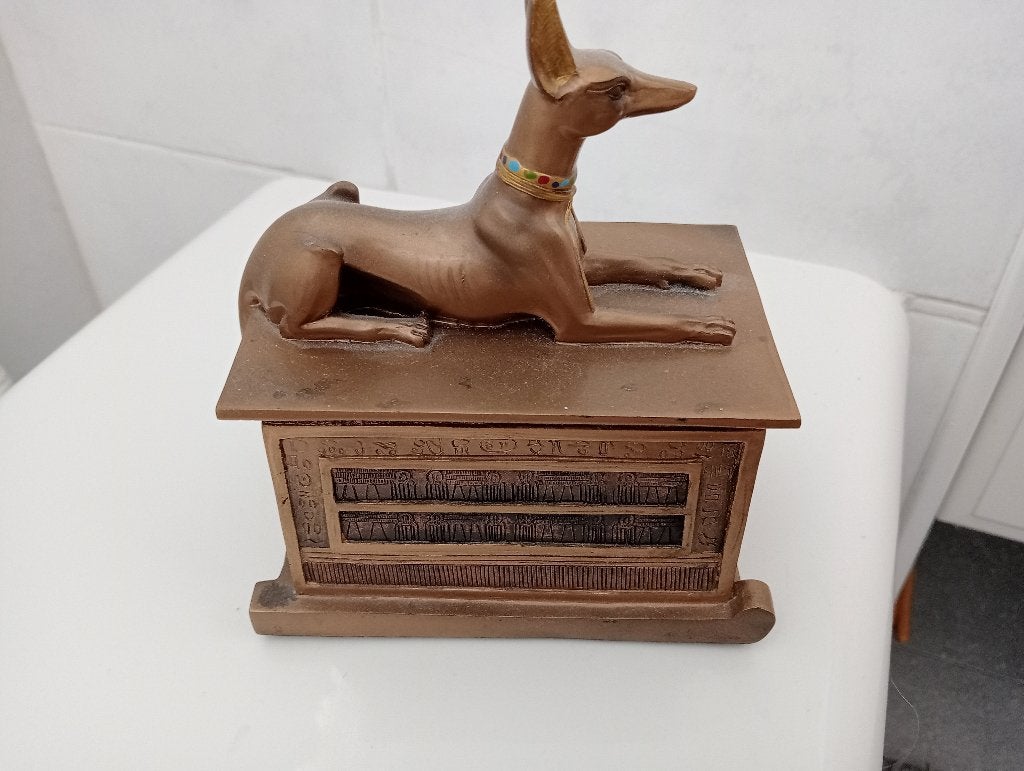 Egyptische hondje, Verzamelen, Ophalen of Verzenden, Zo goed als nieuw, Dier